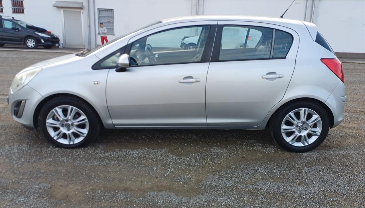 Opel Corsa 1.2 85CV 5 porte GPL-TECH Edition