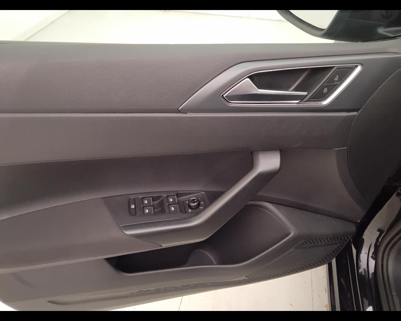 VOLKSWAGEN Taigo - Taigo 1.0 tsi R-Line 115cv