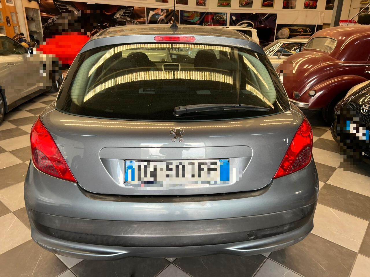 Peugeot 207 1.4 HDi 70CV 5p. ONE Line