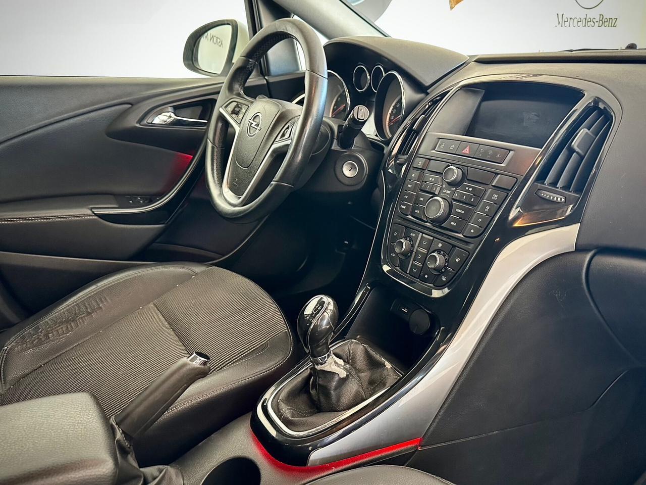 Opel Astra 1.4 Turbo 140CV METANO