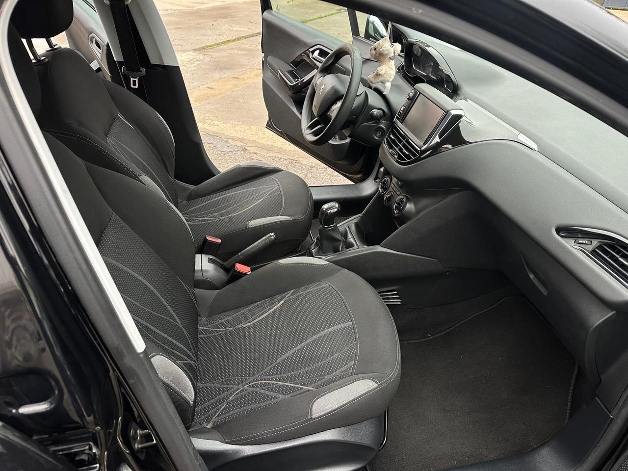 Peugeot 208 PureTech 82 5p. GPL Access 2016