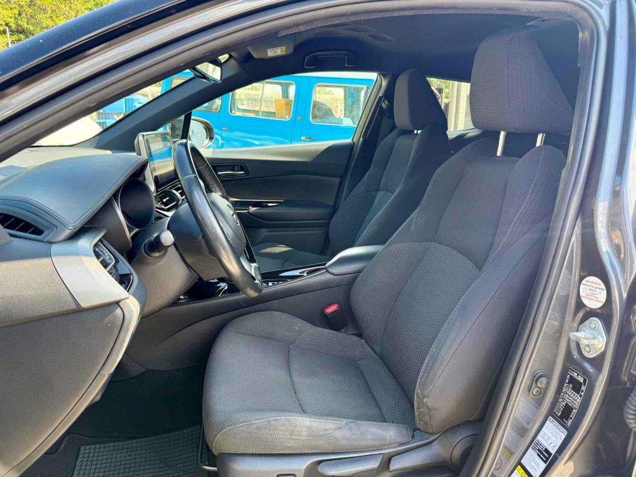 Toyota C-HR 1.8 Hybrid E-CVT Trend