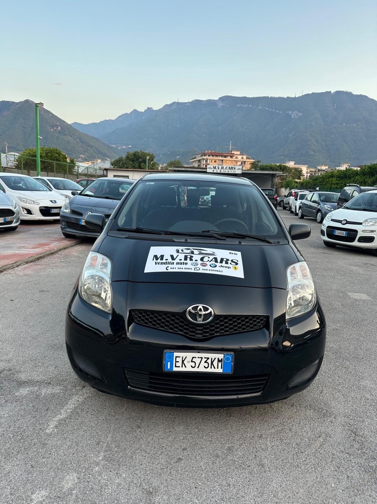 Toyota Yaris 1.0 5 porte Now