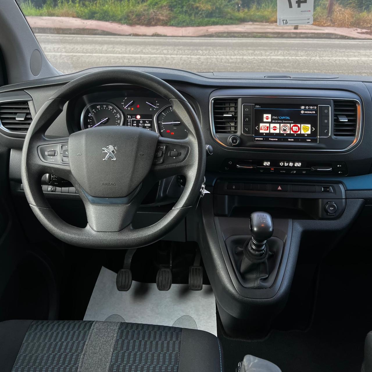 Peugeot Traveller 1.5 DIESEL 120 CV furgone 8 posti allestimento allure, UNICO PROPRIETARIO 06/2019