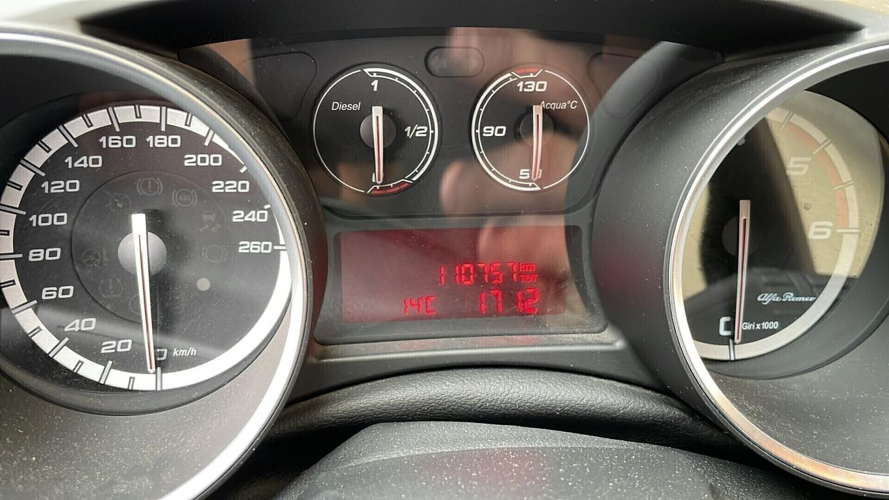 Alfa Romeo GIULIETTA 1,6 JTDM-2-UNICO PROPRIETARIO