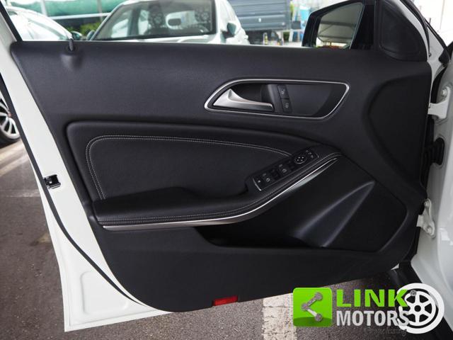 MERCEDES-BENZ GLA 200 d Sport autom