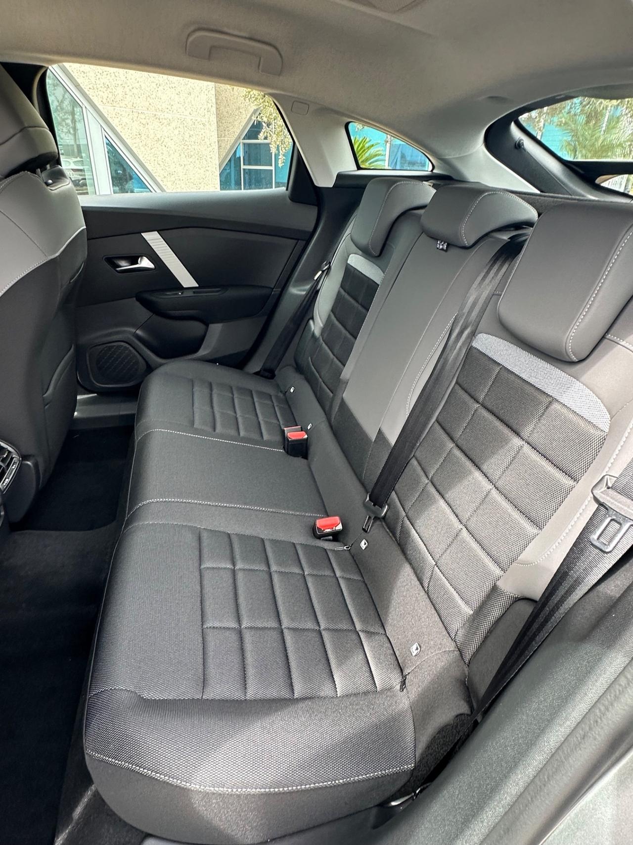 Citroen C4 1.2 Plus 145cv possibilità noleggio no scoring