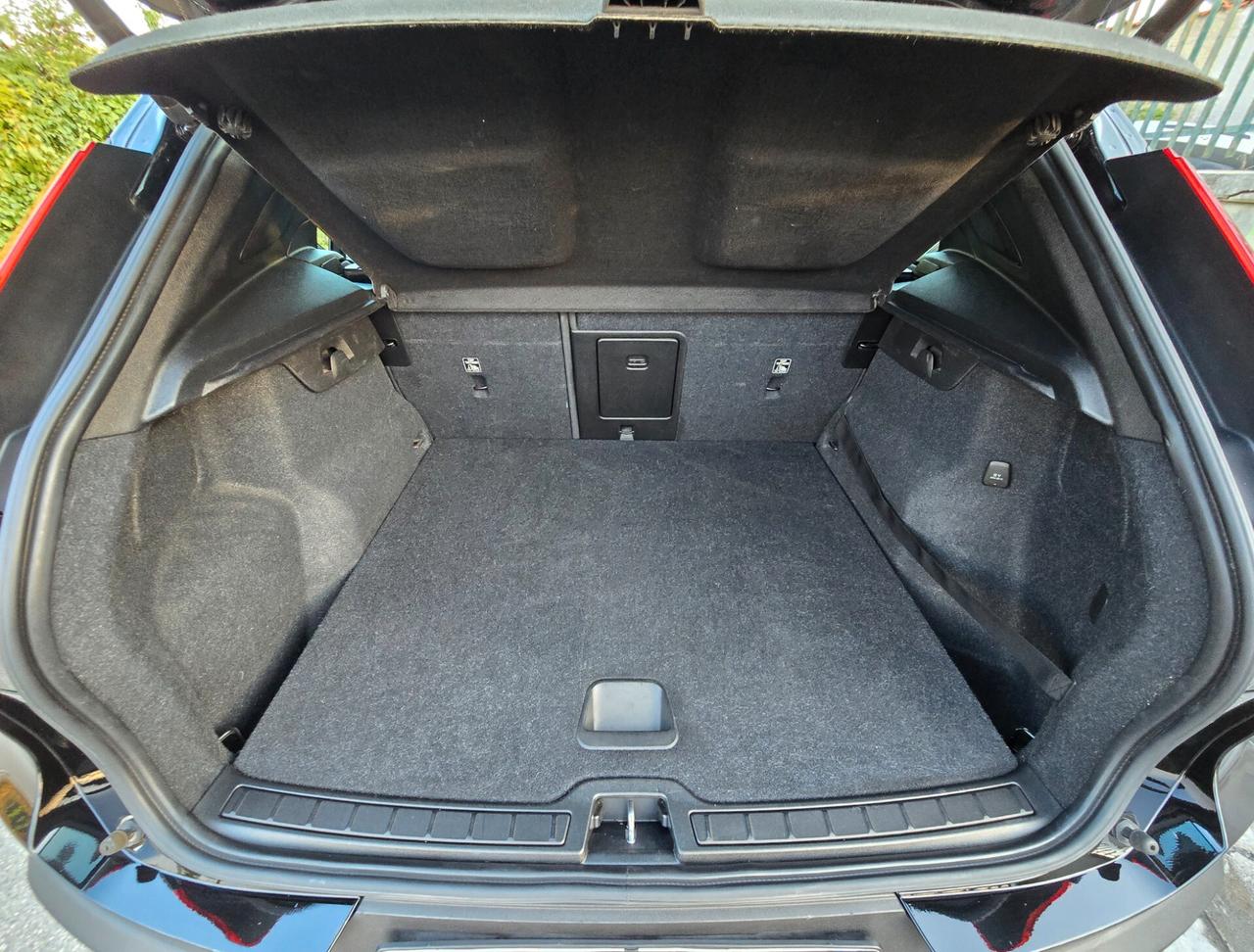 VOLVO XC40 D3 AUTOMATICA 2020 NUOVISSIMA