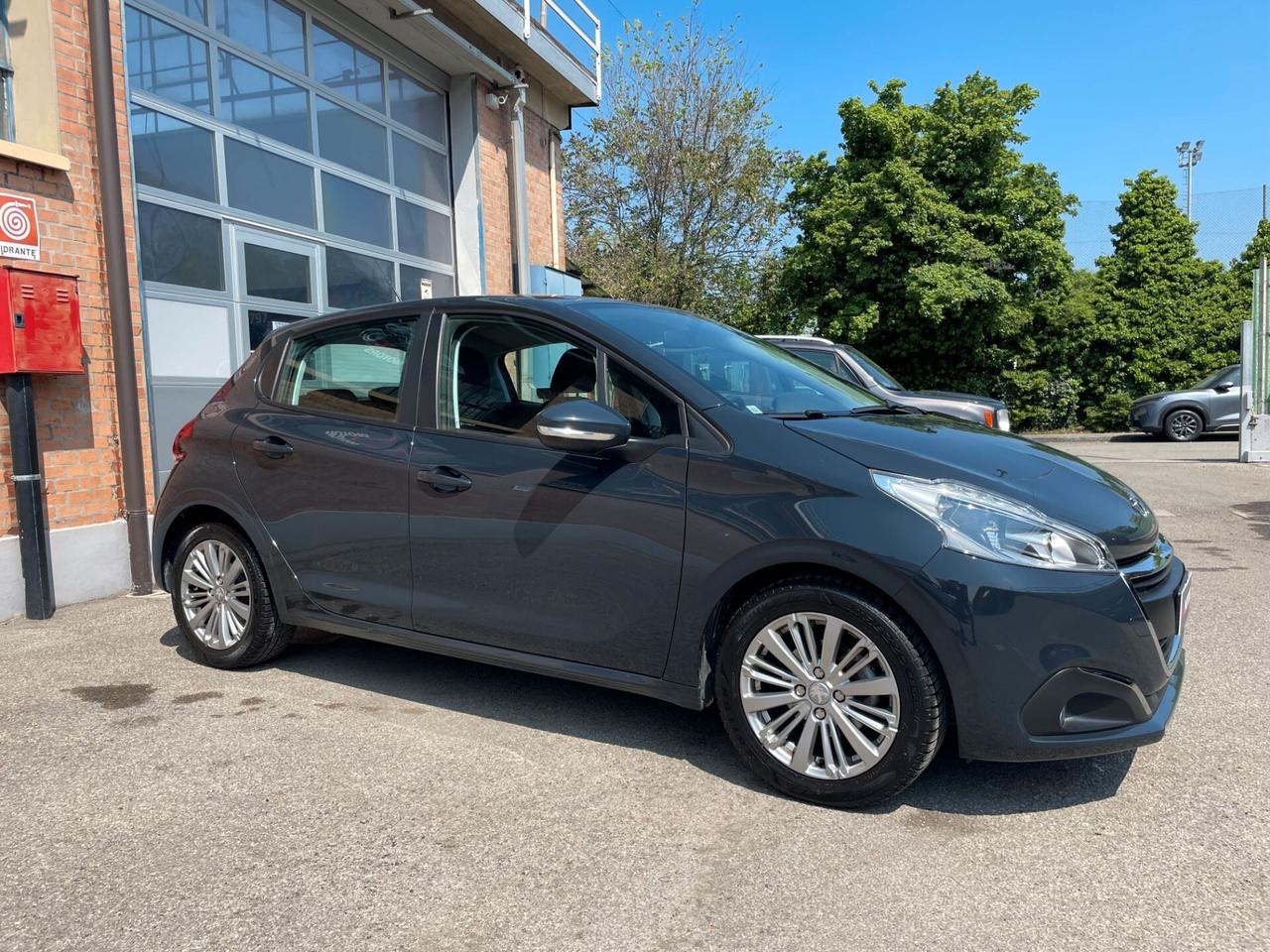 Peugeot 208 1.5 Diesel Allure 2019 – 91.000 km certificati, manutenzione documentata con fatture