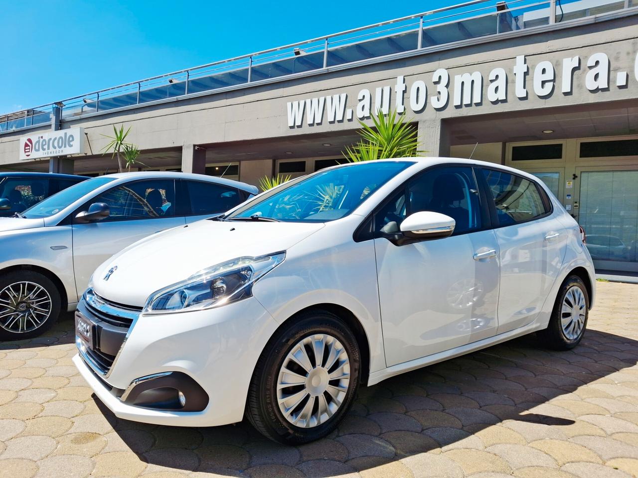Peugeot 208 BlueHDi 75 S&S 5 porte Active