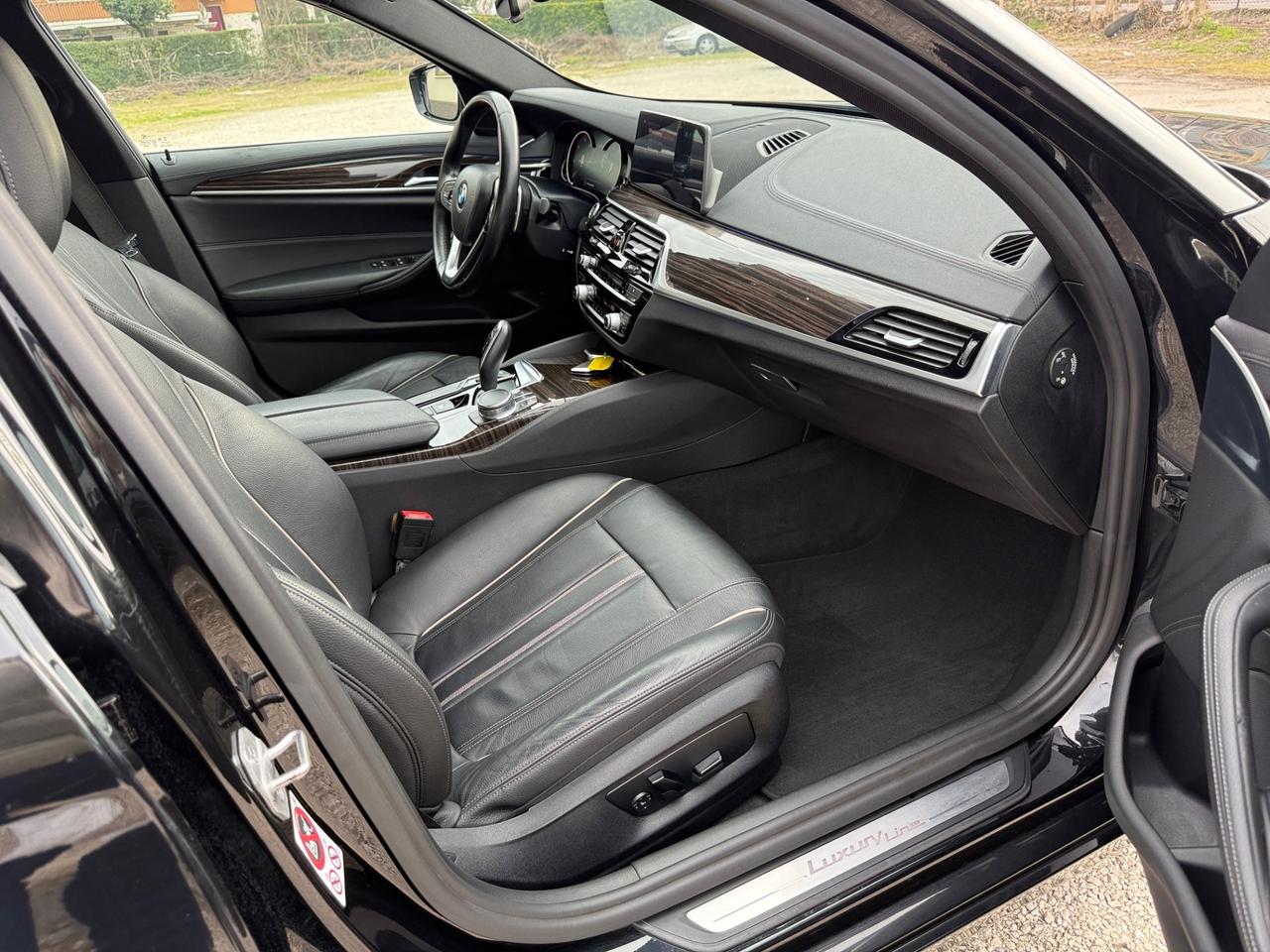 Bmw 520 Serie 5 G30 Berlina 520d Luxury Navi+Led+Pelle