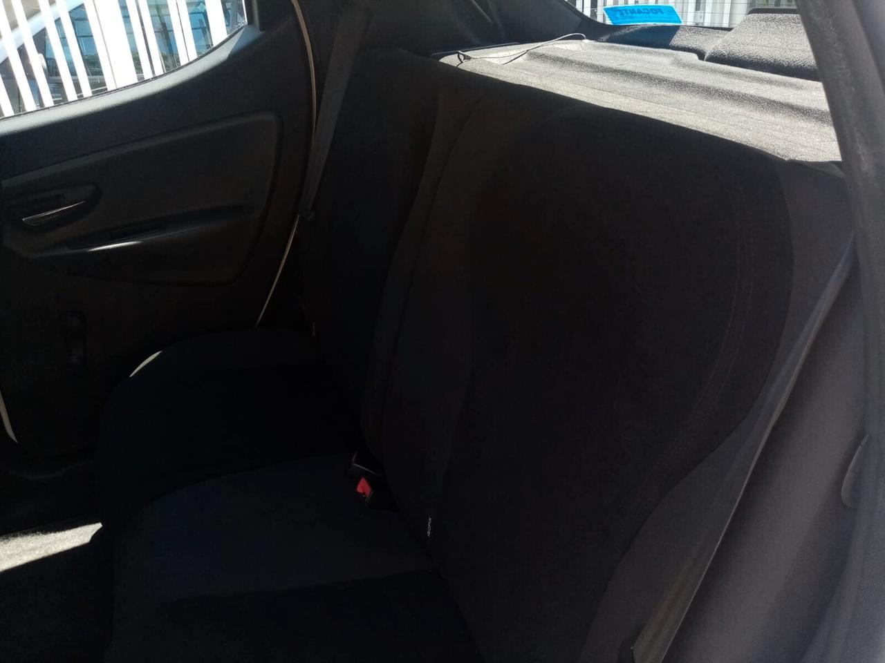 Lancia Ypsilon 0.9 TwinAir 85 CV 5 porte S&S Platinum