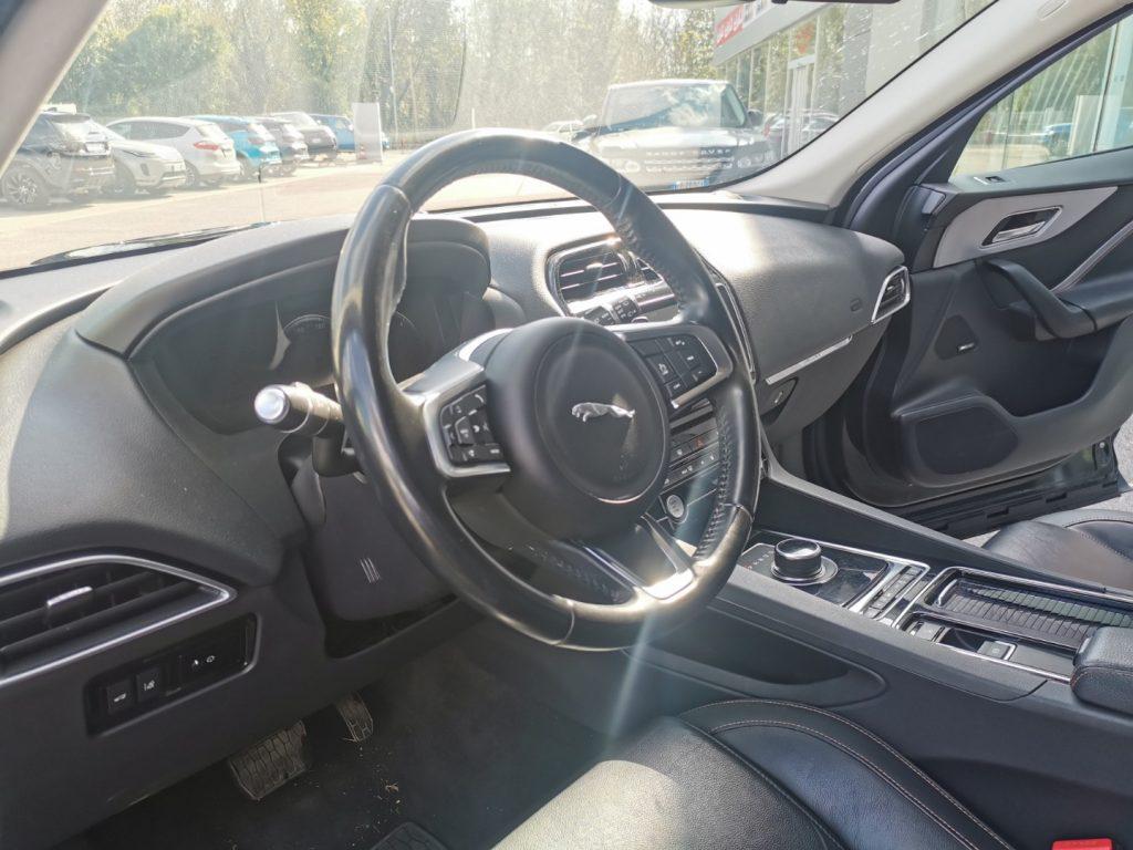 JAGUAR F-Pace (X761) F-Pace 2.0 D 240 CV ...