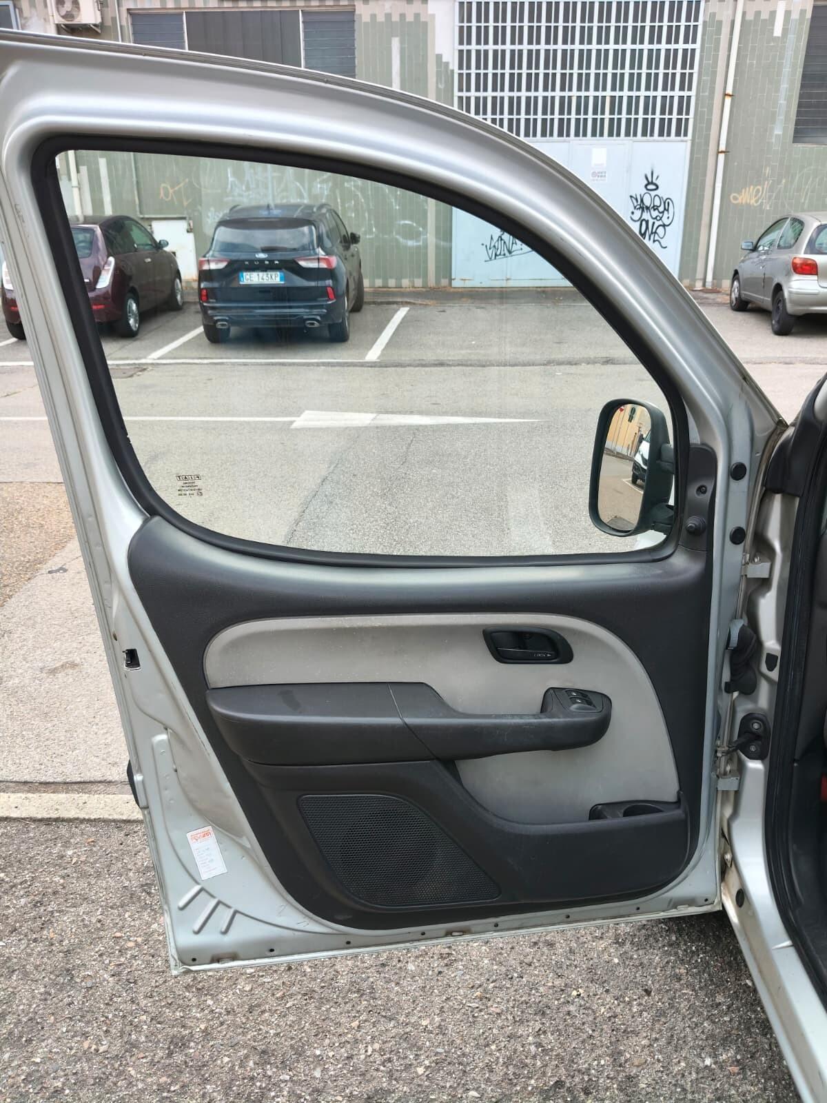 Fiat Doblo Doblò 1.9 MJ 120CV DPF Combi 5pti SX N1