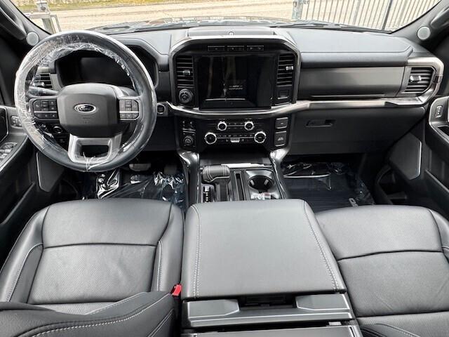 Ford F 150 LARIAT 5.0L V8 4x4 SUPERCREW - BLACK ROCK