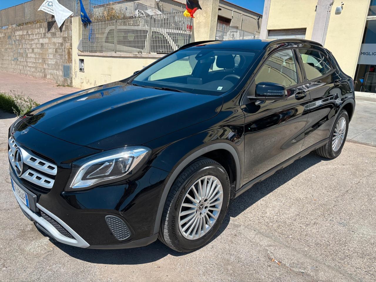 Mercedes-benz GLA 200 DIESEL UNICO PROP 36 MILAKM