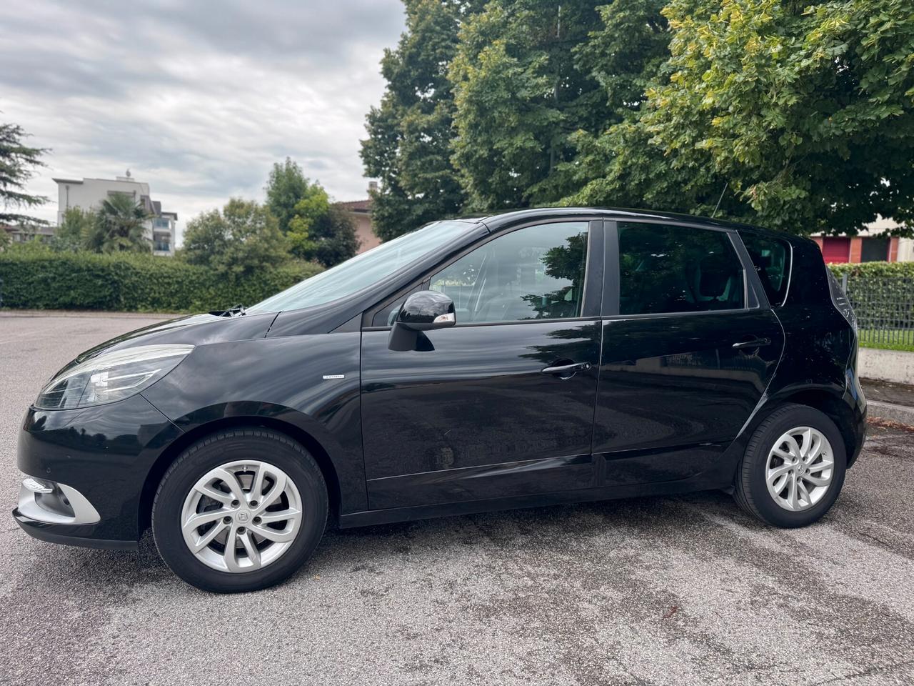 Renault Scenic Scénic XMod dCi 110 CV Start&Stop Energy Limited