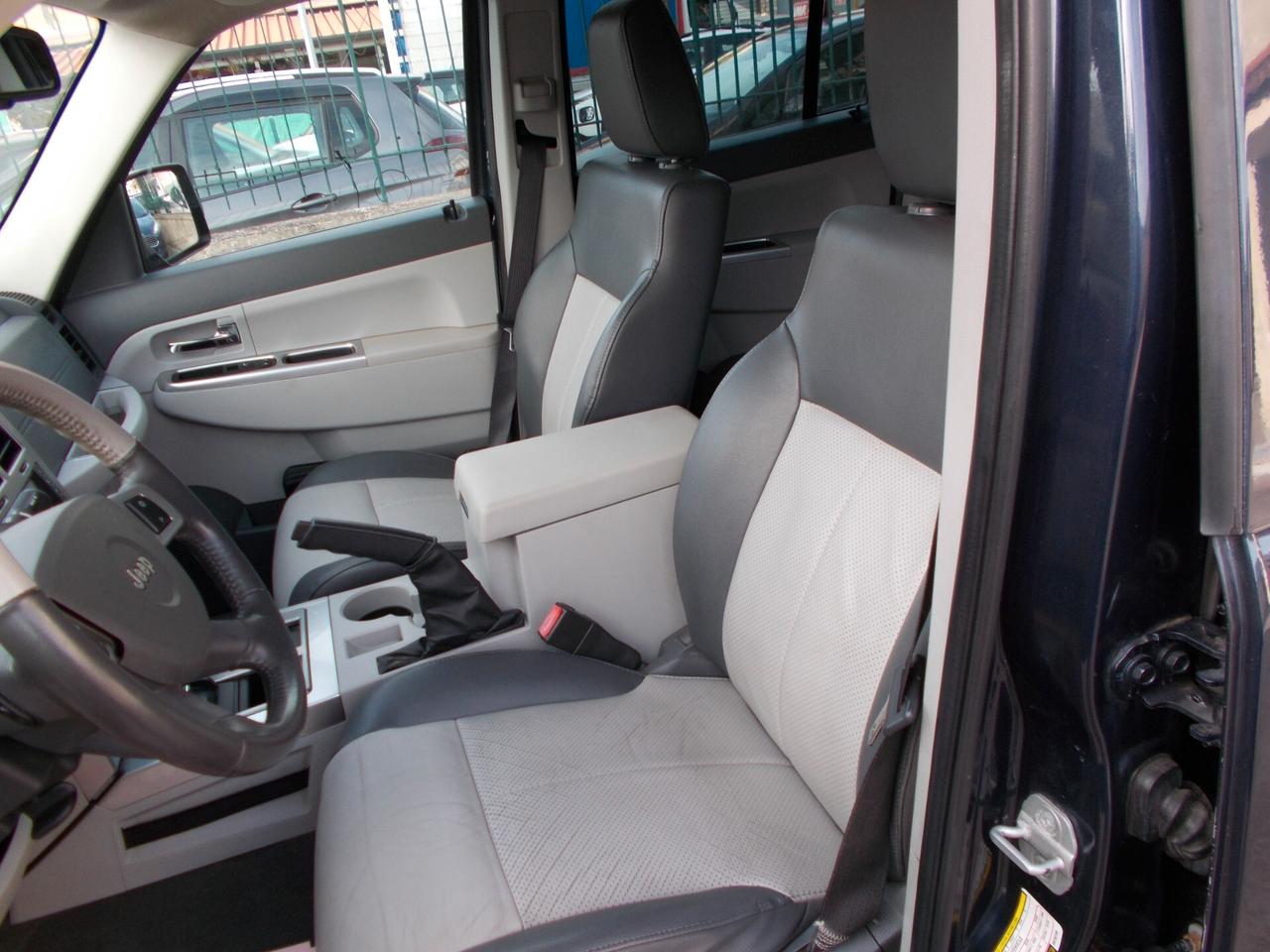 Jeep Cherokee 2.8 CRD DPF Limited Auto