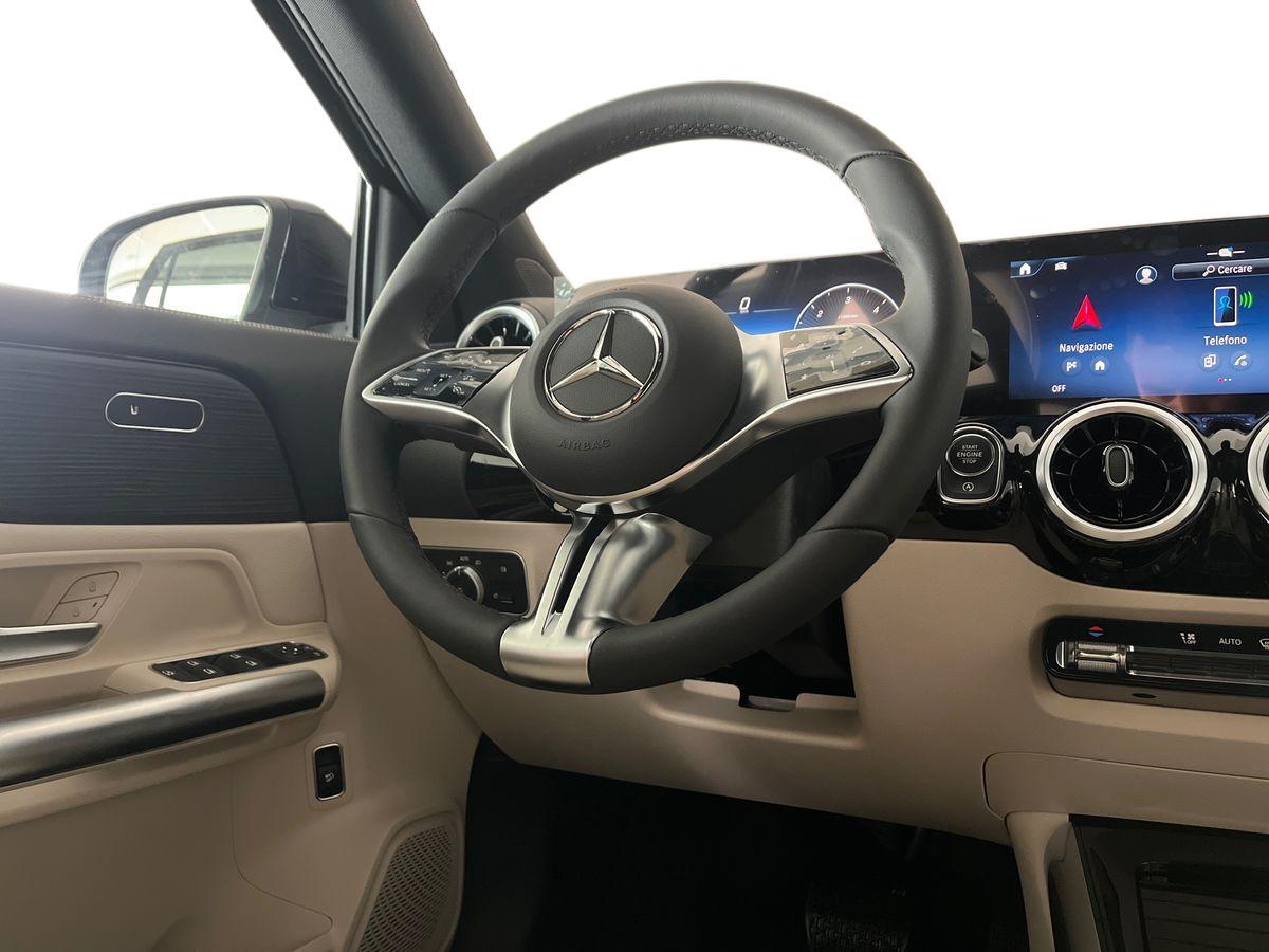 Mercedes-Benz GLA 200 d automatic