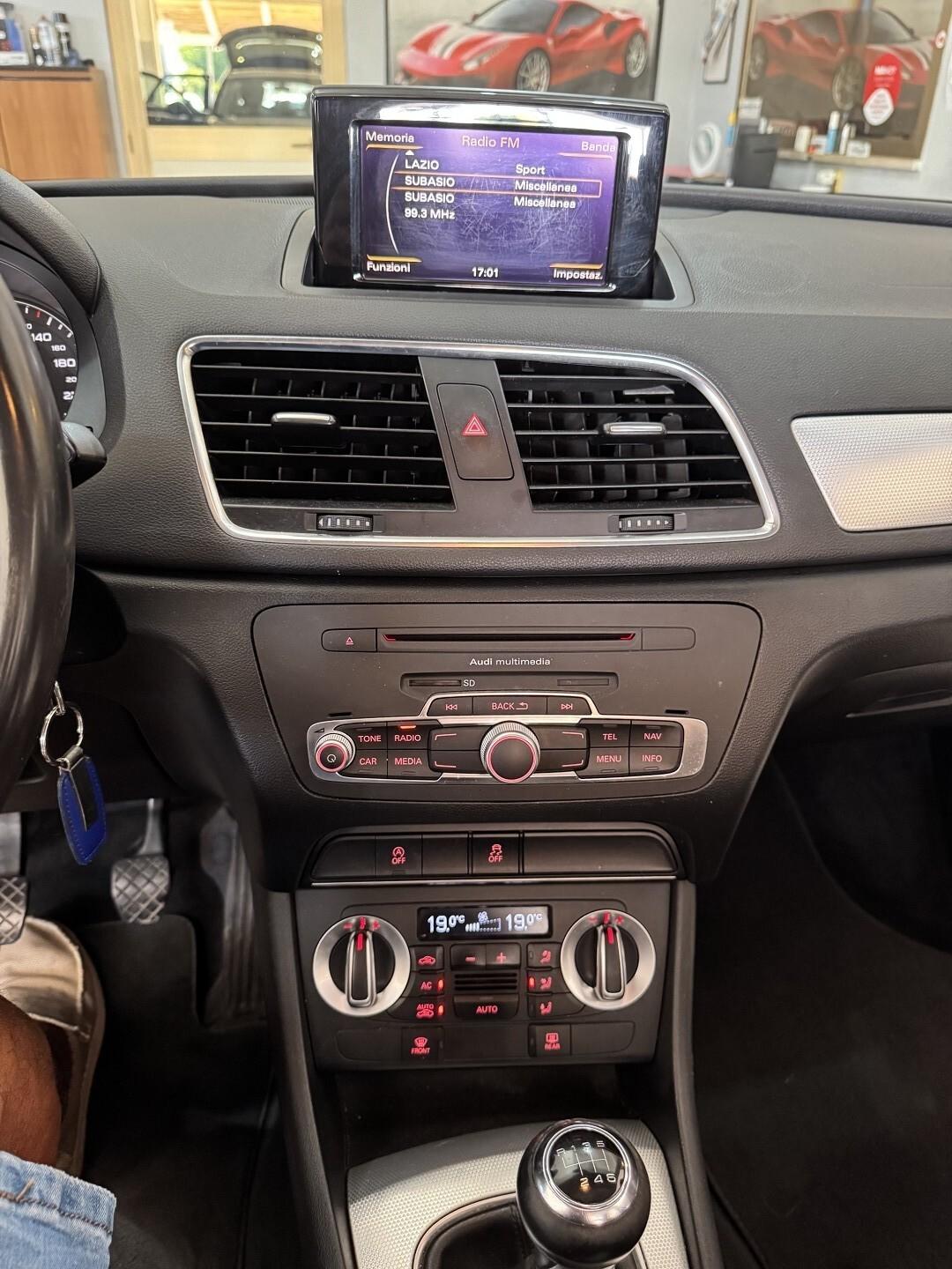 AUDI Q3 2.0 TDi Business Plus