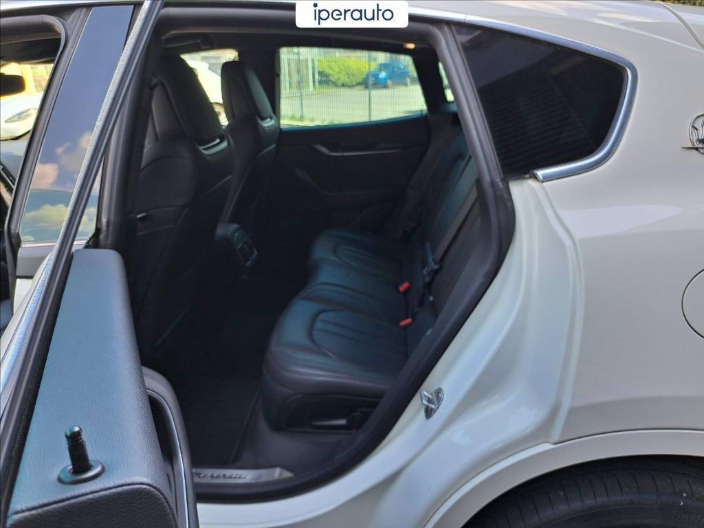 MASERATI Levante 3.0 v6 gransport 250cv auto del 2018