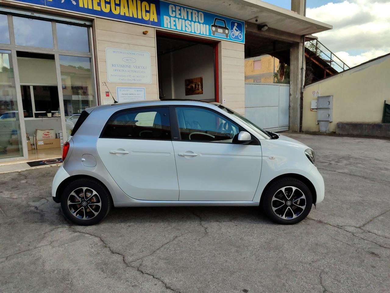 Smart ForFour 70 1.0 Passion EURO 6 2016 DA VETRINA