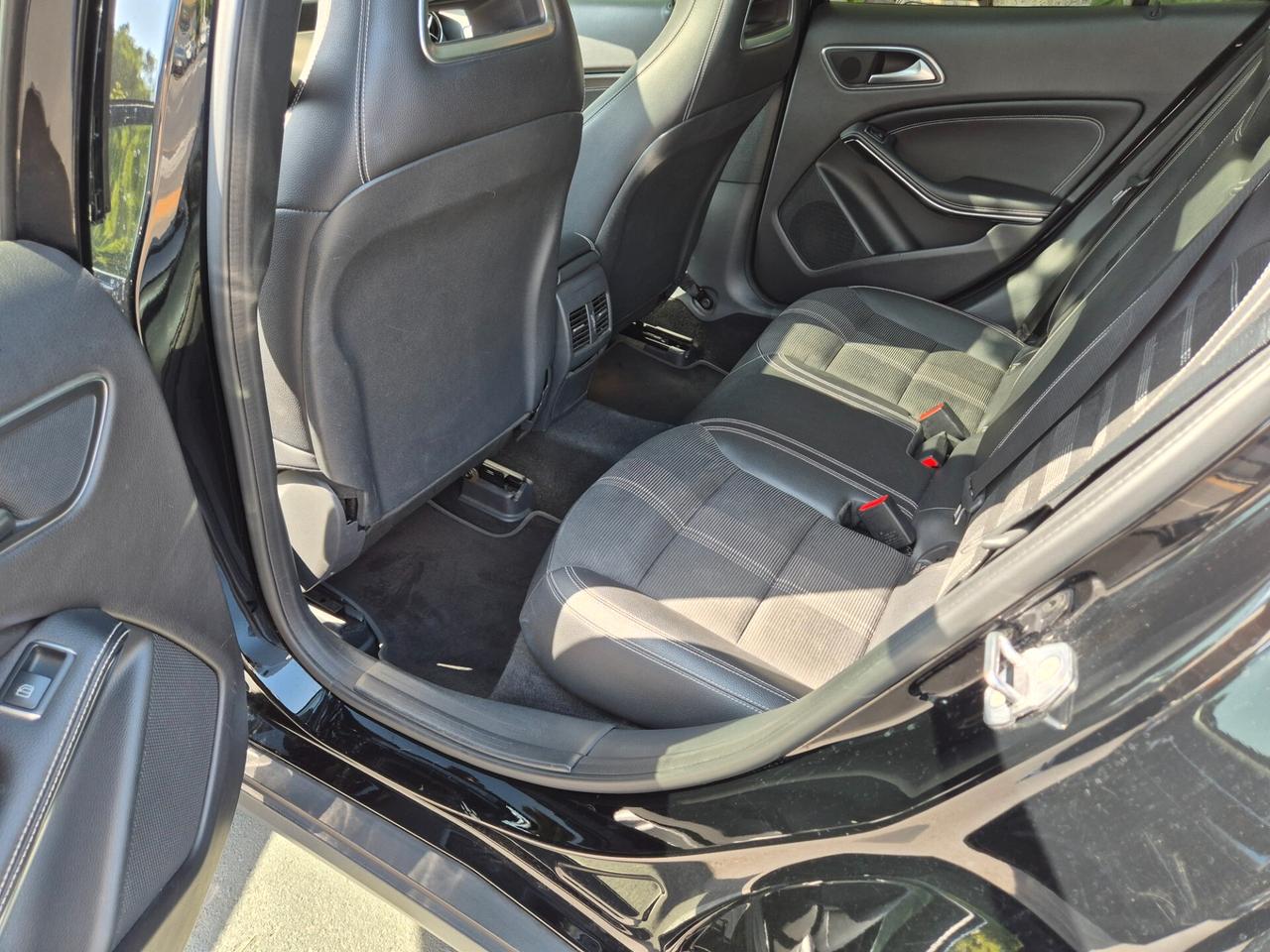 Mercedes-benz GLA 200 d Automatic 4Matic Premium 2019