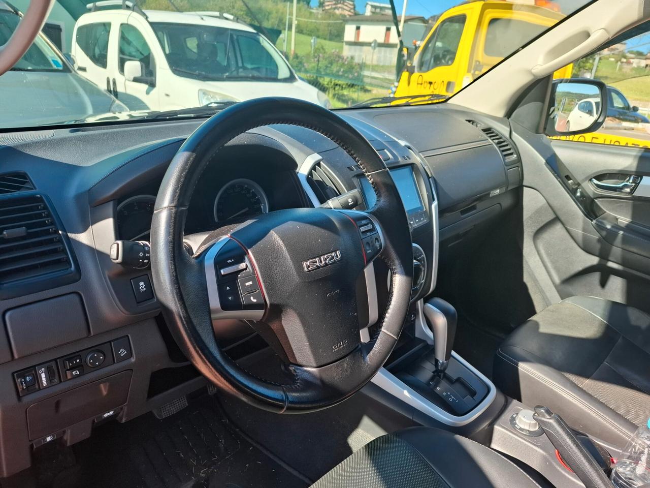 Isuzu D-max pick up 4x4 superacessoriato