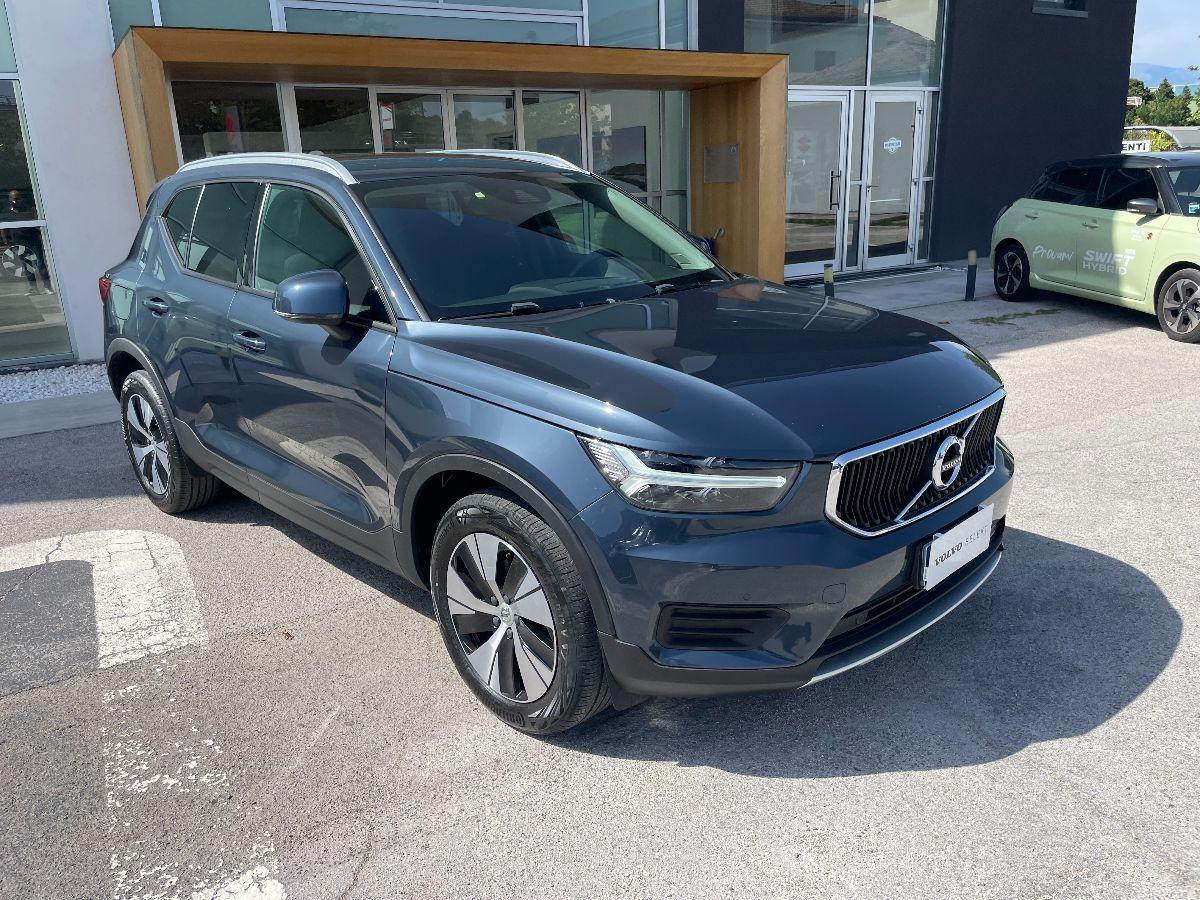 Volvo XC40 1.5 t2 Momentum Pro auto AUTOCARRO N1