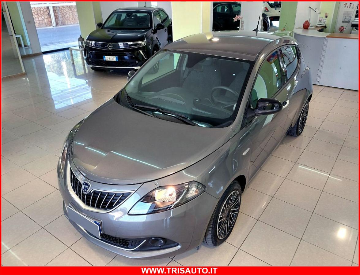 LANCIA Ypsilon 1.0 Hybrid Silver 5p NEOPATENTATI