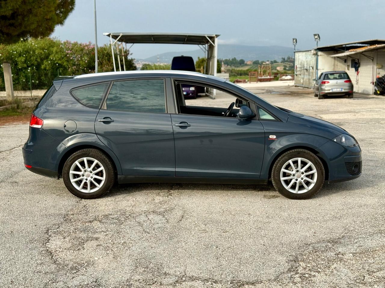 Seat Altea XL 1.6 benzina uniproprietà neopatentati