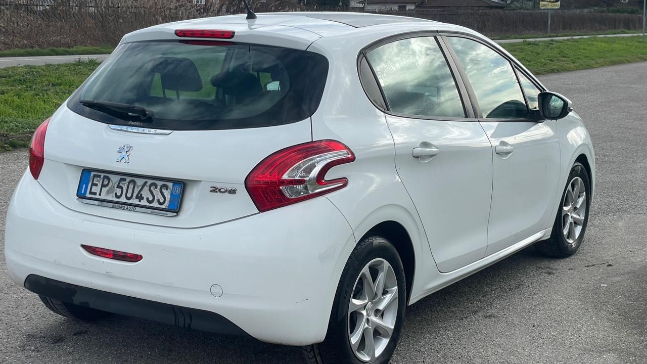 Peugeot 208 1.2 VTi 82 CV 5 porte Allure