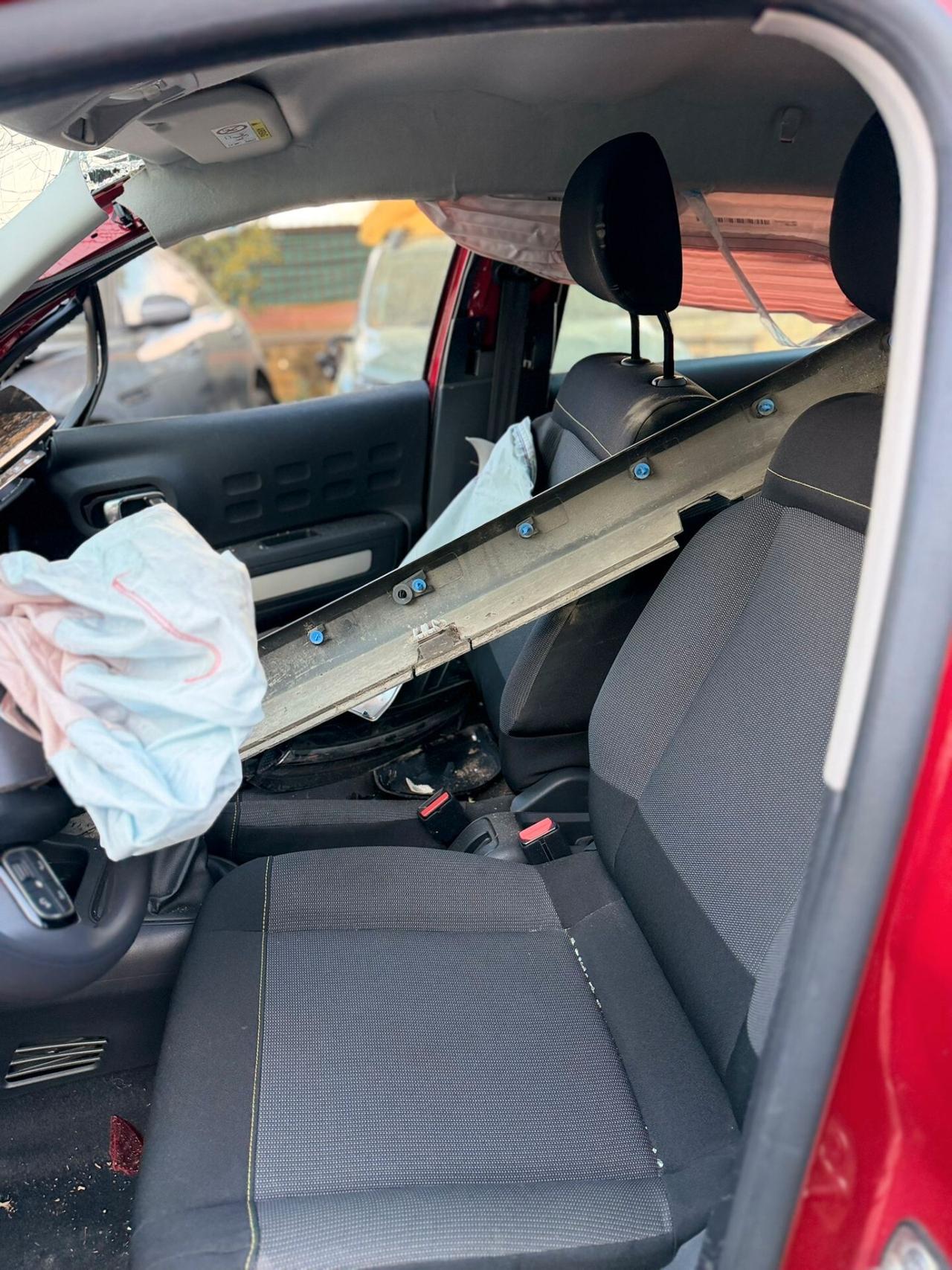 Citroen C3 PureTech 83 S&S Shine sinistrata