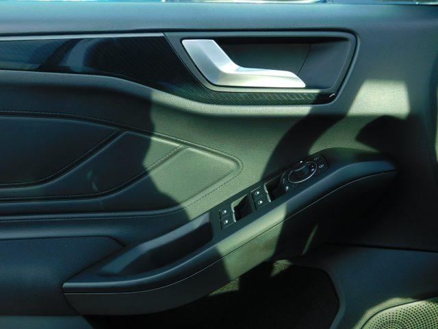 FORD Focus 1.0 EcoBoost Hybrid 125CV Powershift SW ST-Line De