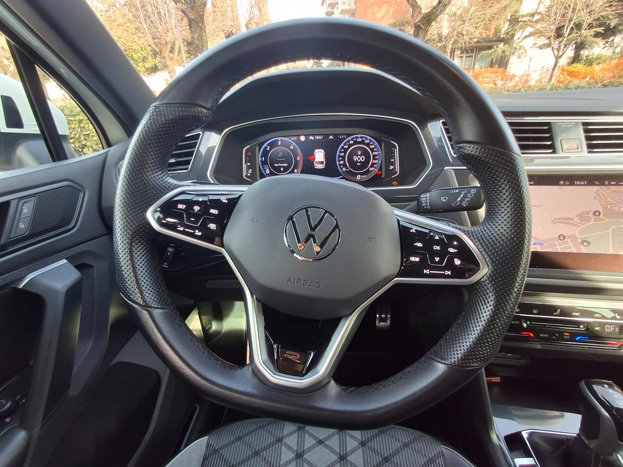 Volkswagen Tiguan 2.0 TDI 150 CV DSG R-Line -unico proprietario
