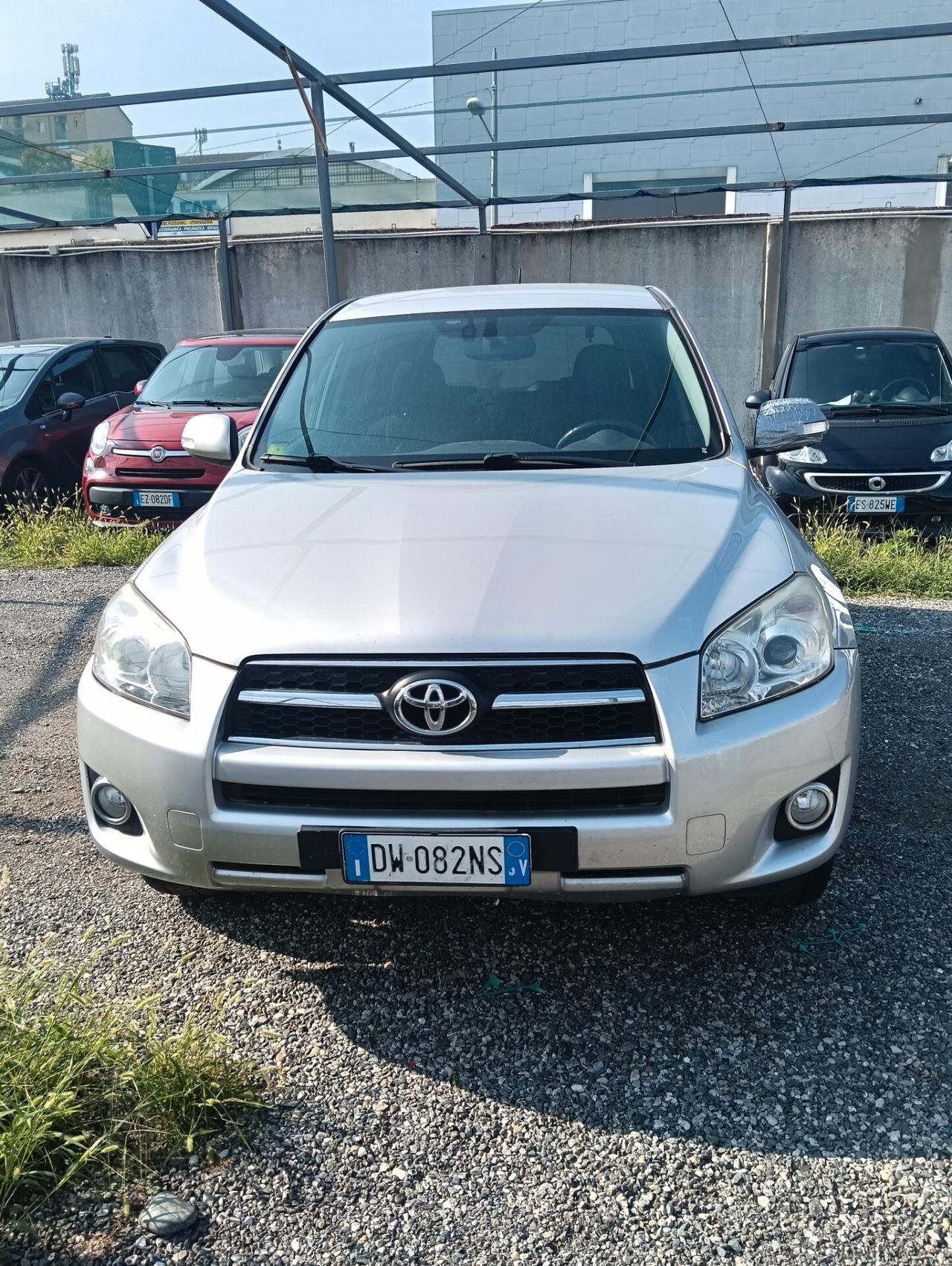 Toyota RAV 4 RAV4 Crossover 2.2 D-4D 150 CV DPF Luxury