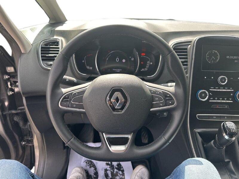 Renault Scénic TCe 140 CV FAP Sport Edition2
