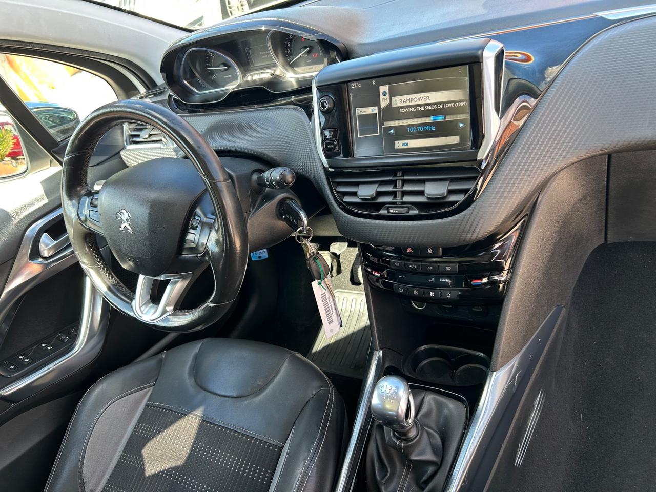 Peugeot 2008 1.6 e-HDi 115 CV Stop&Start Allure