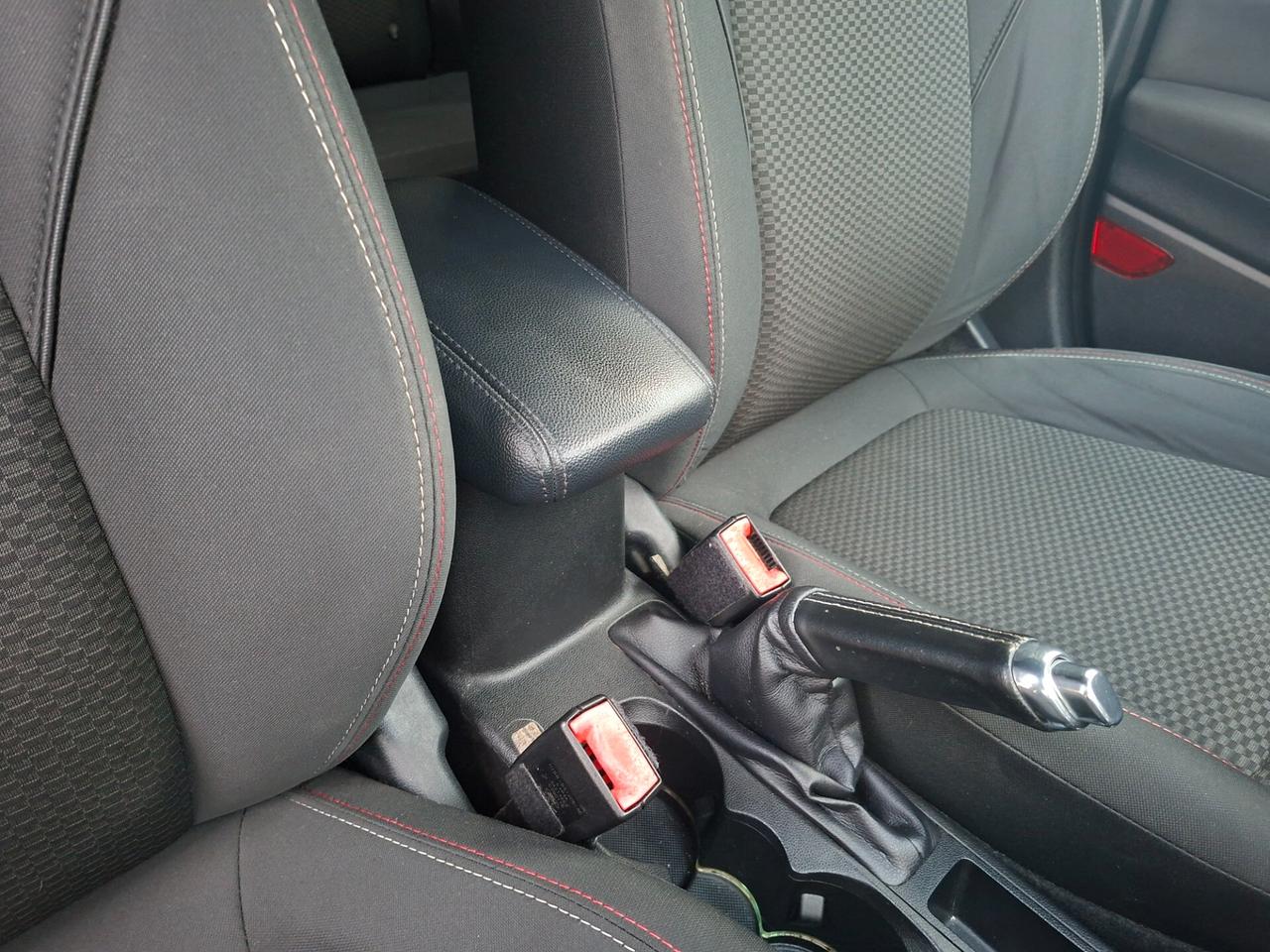 Ford Fiesta 1.5 TDCI ST-line *120CV*