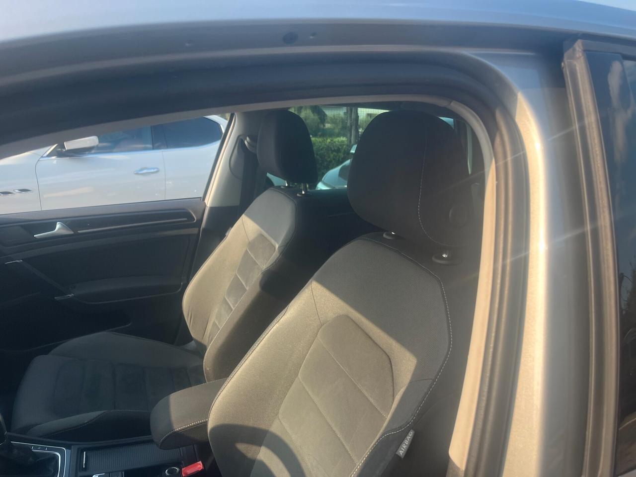 Volkswagen Golf 1.4 TGI DSG 5p. Highline (Metano)