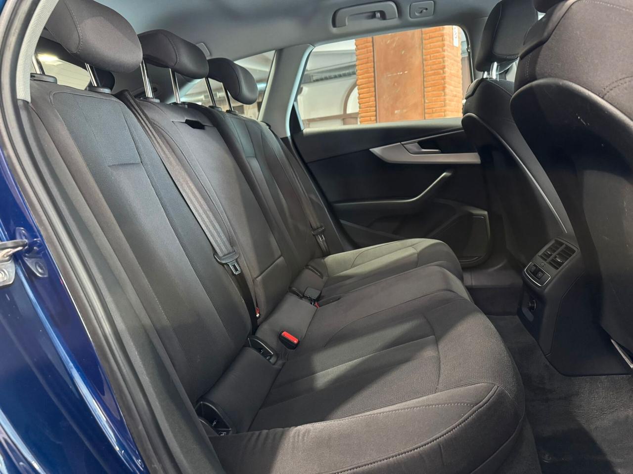 Audi A4 Avant 2.0 TFSI S tronic g-tron Business
