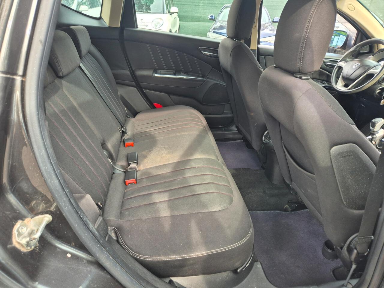 Lancia Delta 1.6 MJT DPF Platino