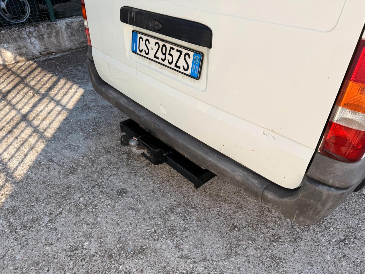 Ford Transit 2.0 Tdci 9 Posti Gancio Traino 18q