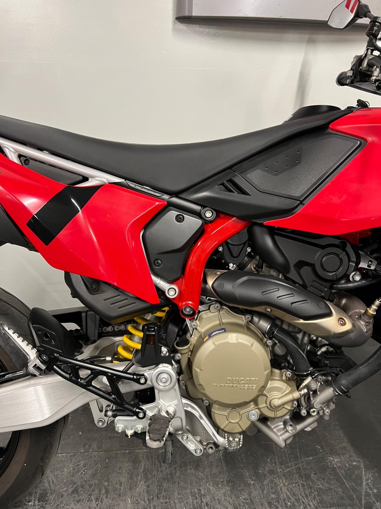 Ducati Hypermotard 698 MONO