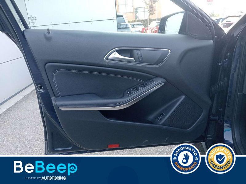Mercedes-Benz GLA 200 D SPORT AUTO