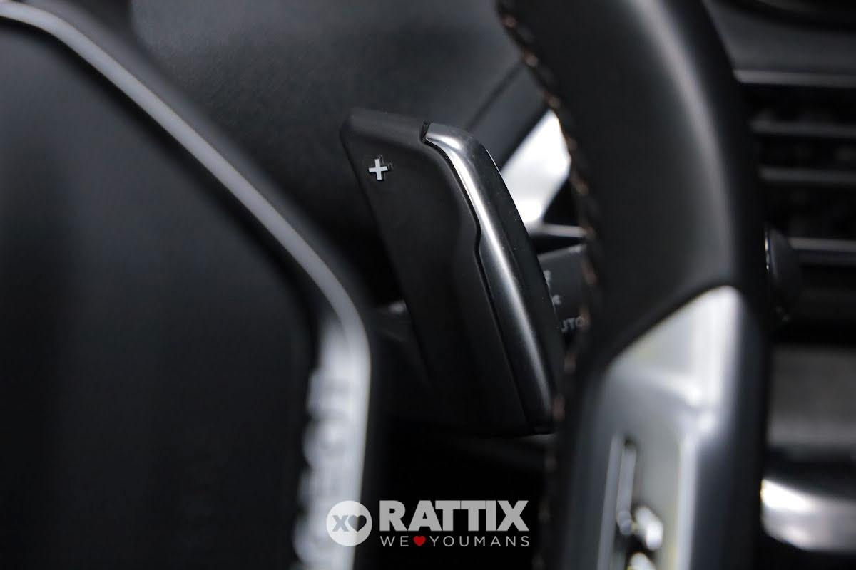 Peugeot 3008 1.6 Hybrid4 PHEV 300CV GT Pack e-EAT8