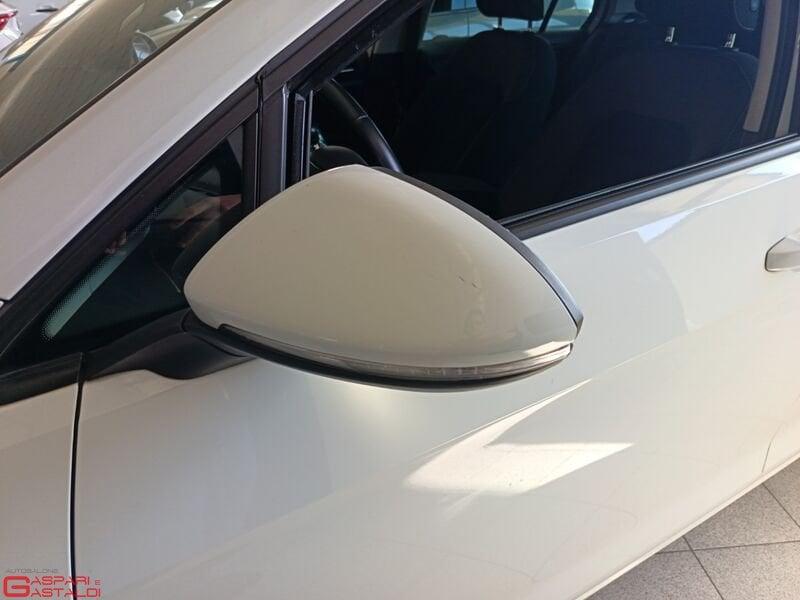 Volkswagen Golf 1.6 TDI Highline DSG BlueMotion Technol.
