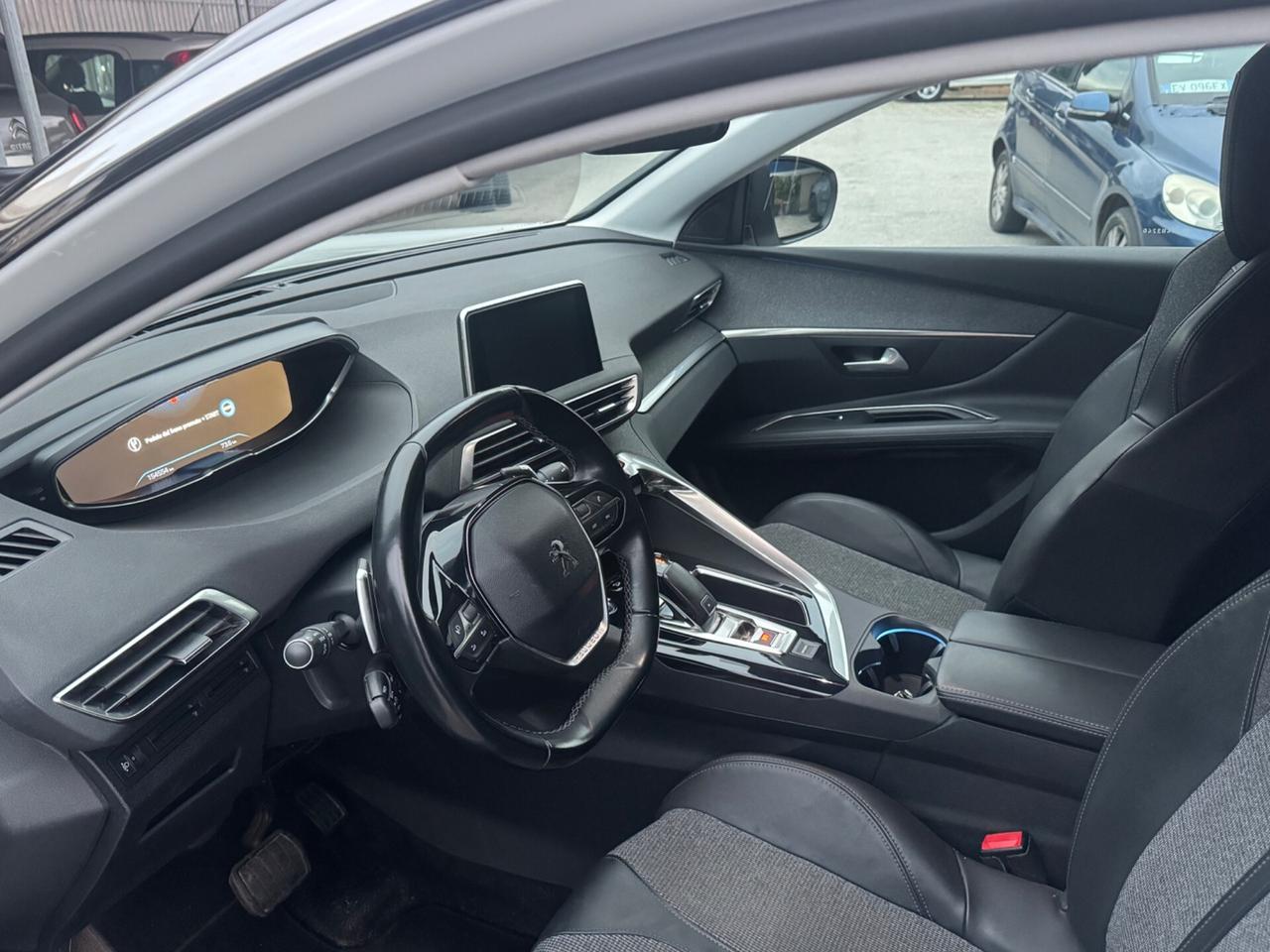 Peugeot 3008 BlueHDi 130 S&S EAT8 Allure