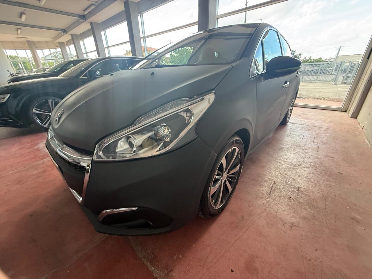 Peugeot 208 PureTech 82 5 porte Allure serie limitata