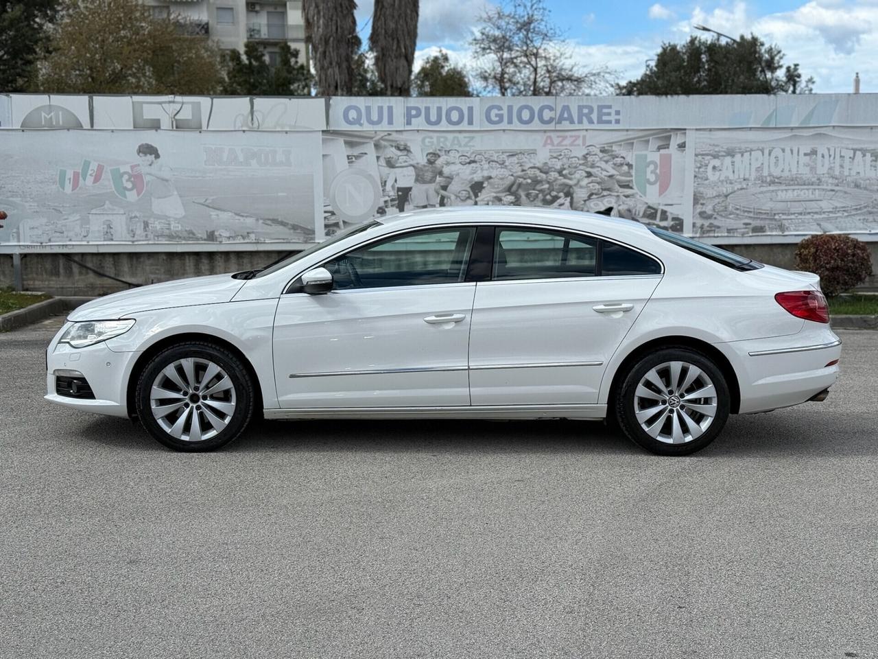 VOLKSWAGEN Passat CC 2.0 143cv TDI DPF DSG